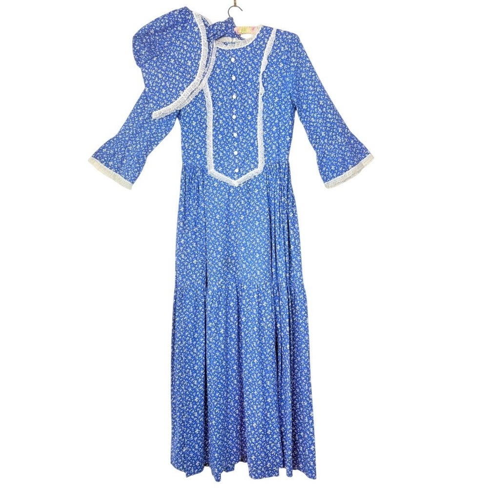 Vintage Blue Floral Calico Prairie Maxi Dress with Matching Bonnet Lace Trim
